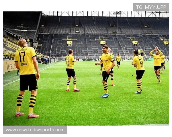 德甲与中国转播商续约五年 将大幅增加中文解说场次 德甲与中国转播商续约五年 将大幅增加中文解说场次