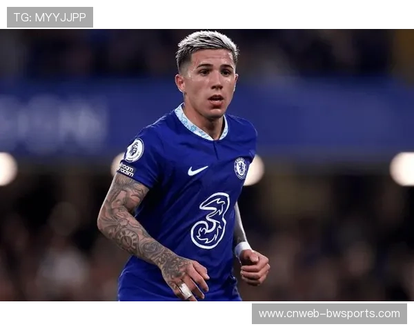 里昂主帅谈十连胜佳绩，强调团队协作与稳定发挥